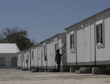 Γ. Μπαλάφας: Οι πρόσφυγες του Ελληνικού θα μεταβούν σε καταλληλότερες δομές φιλοξενίας (βίντεο)